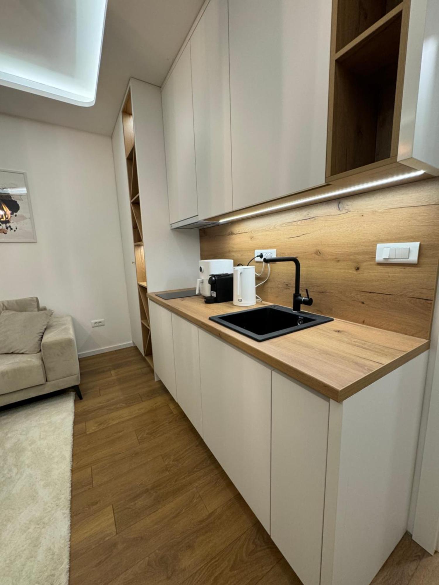 Mona Luxury Apartments - Free Garage Parking Sarajewo Zewnętrze zdjęcie